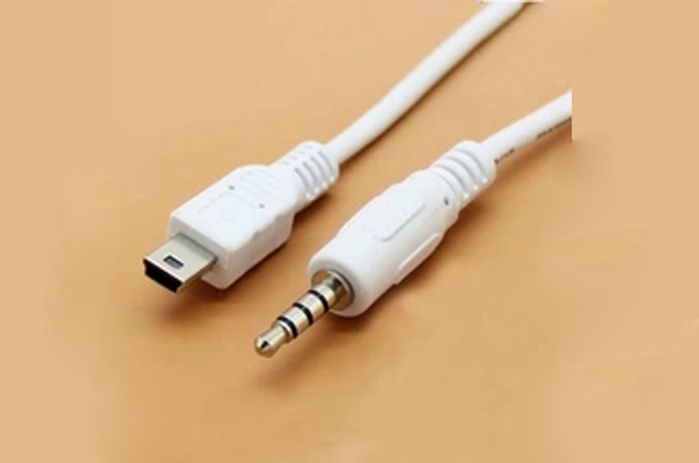 Custom mini usb to stereo audio aux cable